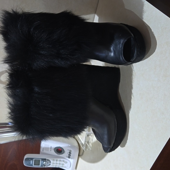 Prada black platform boots with fur . Size 38 - Picture 2 of 5